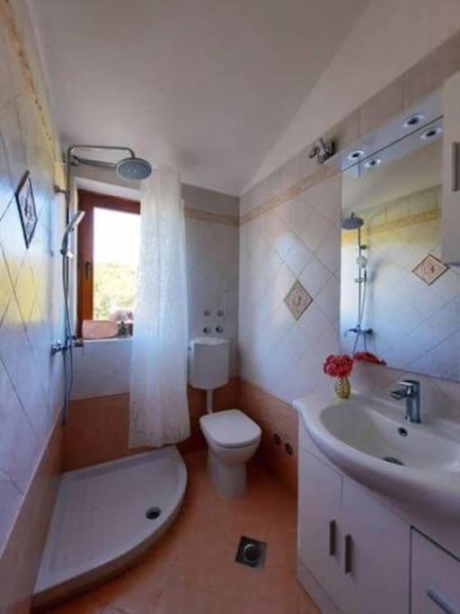 Holiday Home For 8 People, Pool + Sea View Vilanija Exteriör bild