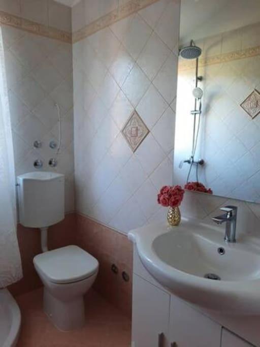 Holiday Home For 8 People, Pool + Sea View Vilanija Exteriör bild